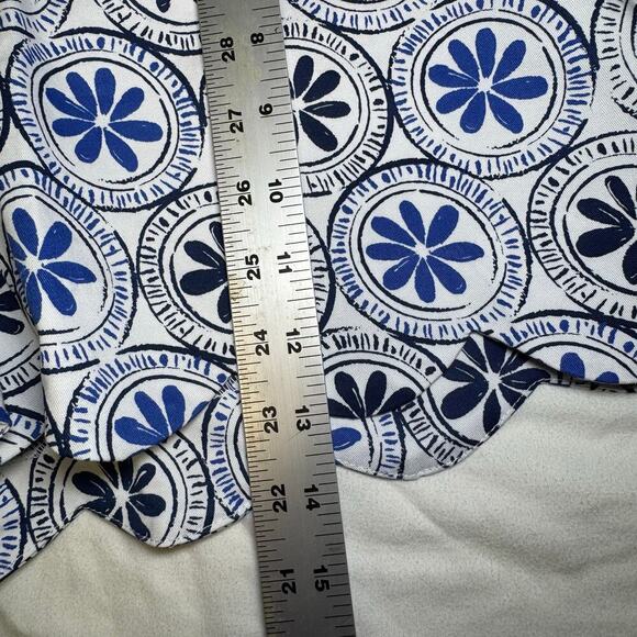 Mudpie Serena Scallop Shorts with zipper side. Blue. Size M. - Picture 7 of 7